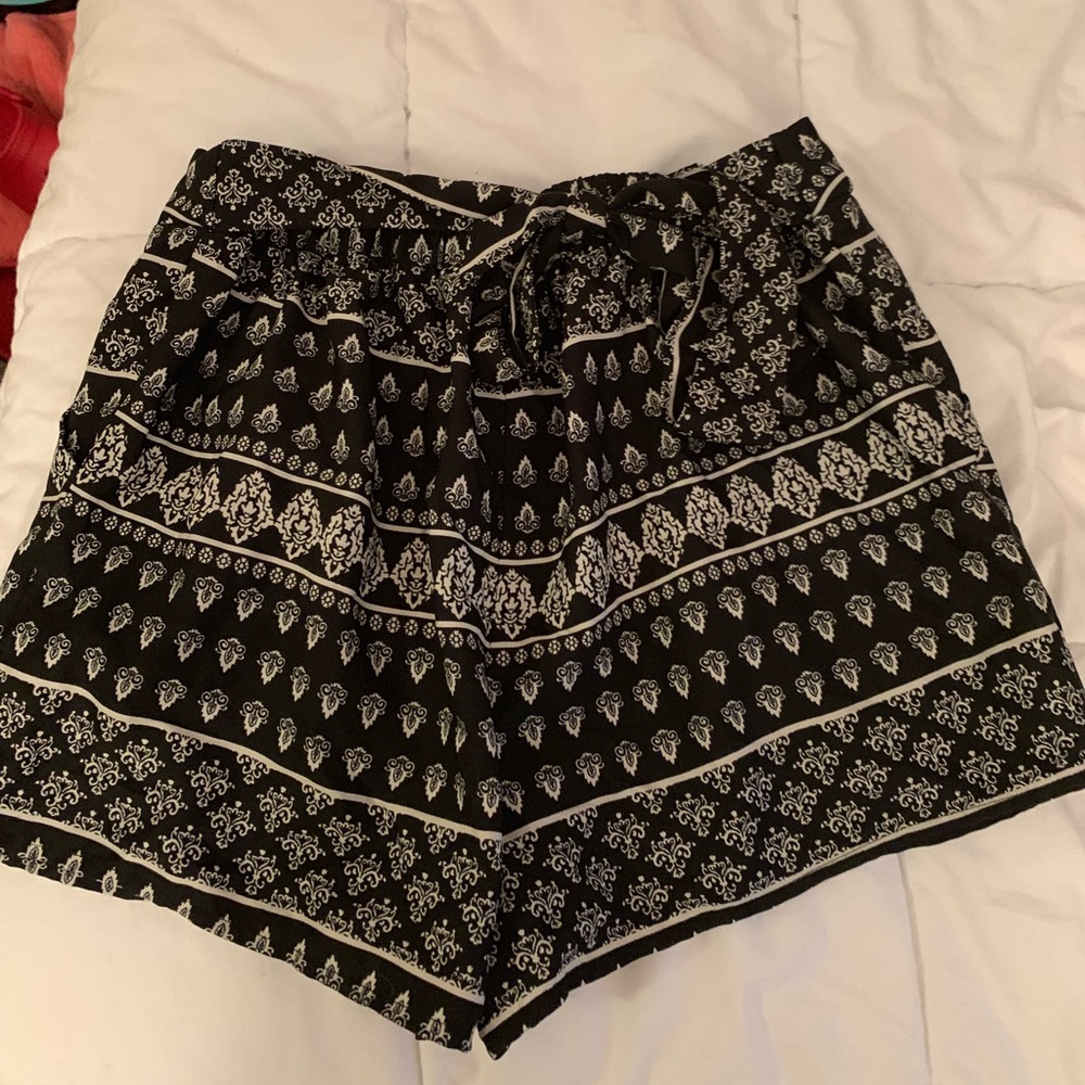 Patterned shorts